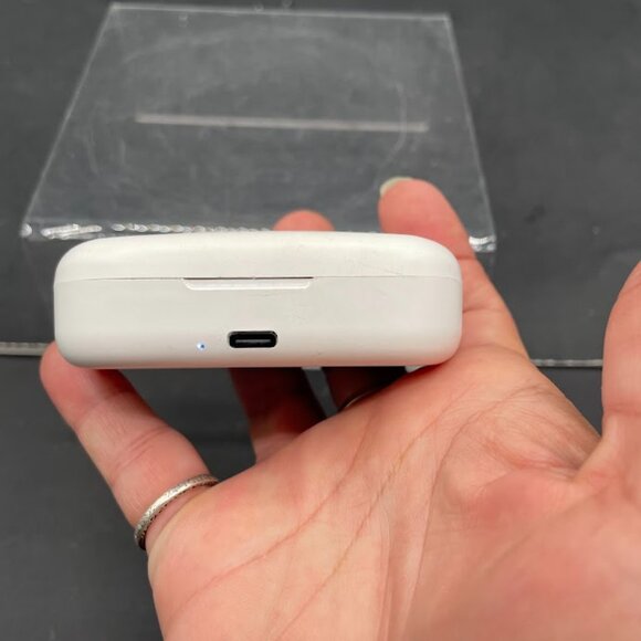 Darong Feng White Bluetooth Earbuds Model DRF-01 with Case Unused Working - Picture 2 of 8